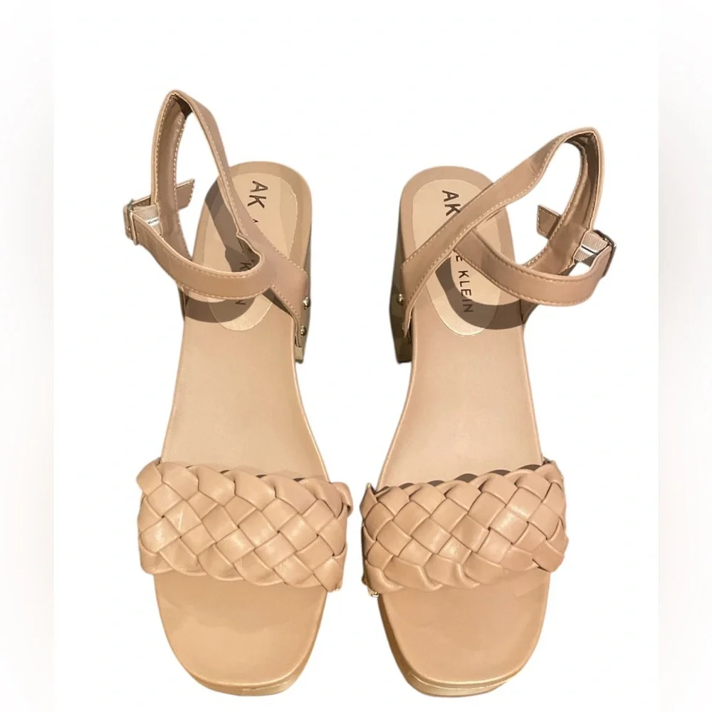 Anne Klein Loris Tan Woven Platform Sandal Ankle Strap Chunk Heel Size 10